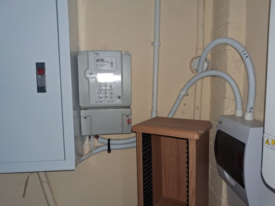 To Let 1 Bedroom Property for Rent in Summerpride Eastern Cape